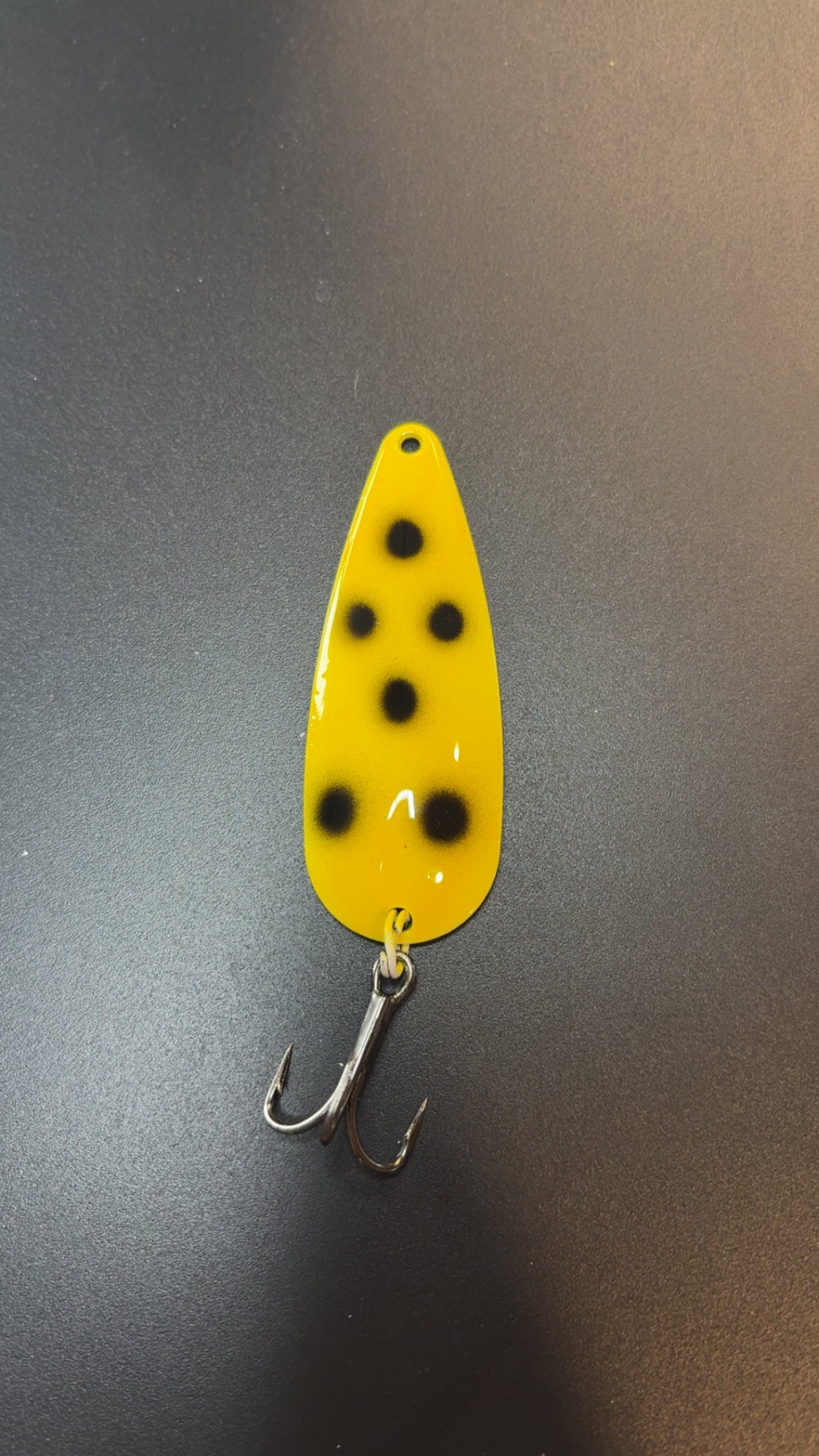 2 7/8 Inch Casting Spoon/Yellow Dot